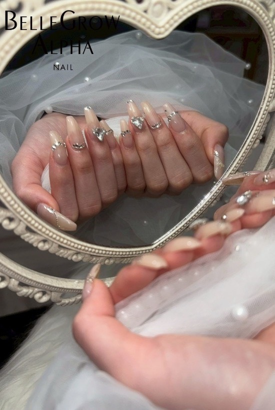 ベージュネイル