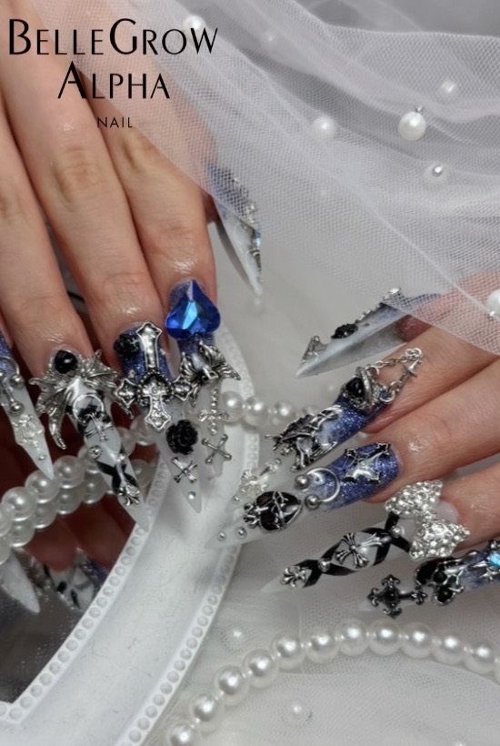 ゴテゴテネイル