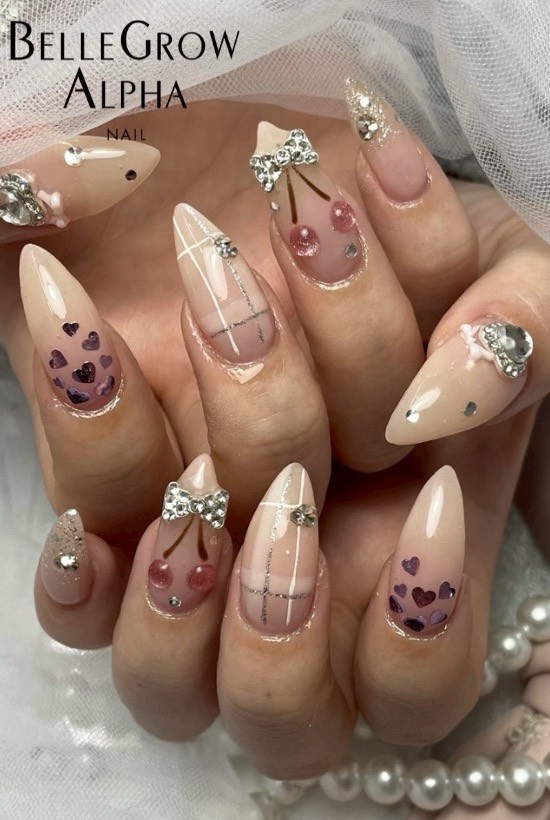 さくらんぼネイル