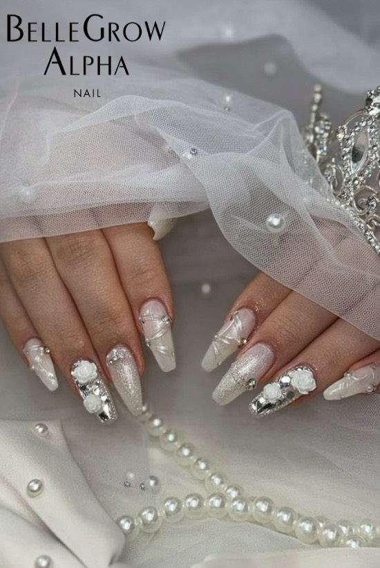 ホワイトネイル