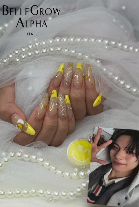 推しカラーネイル